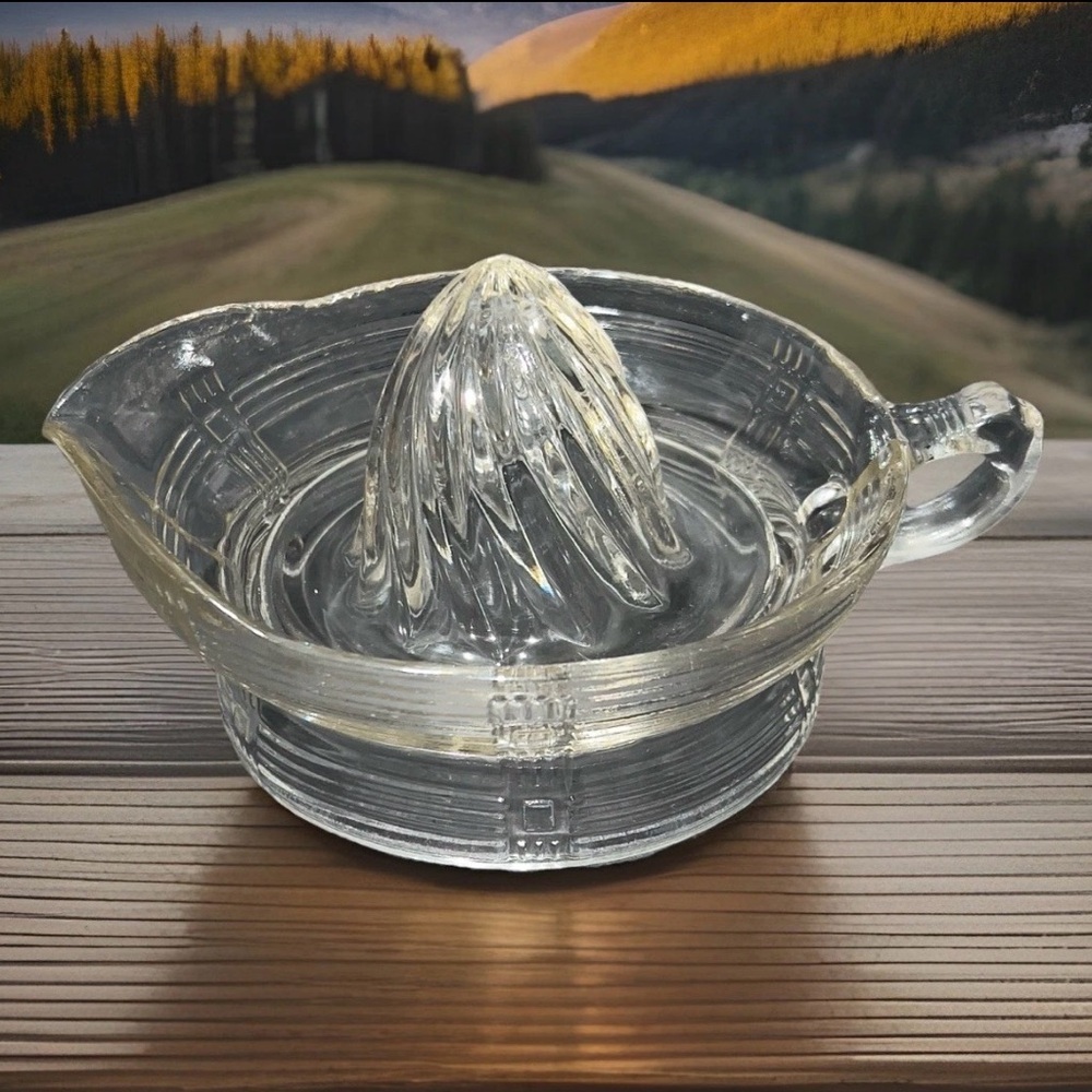 VTG 1930's Hazel Atlas Clear Depression Glass Criss-Cross Reamer Juicer, Handle